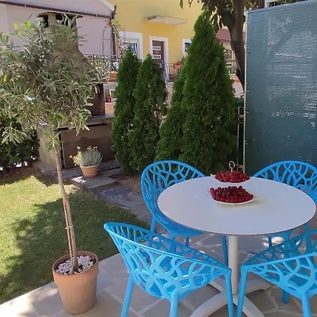 Garden * Split