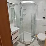 Apartament Garden With Private Parking