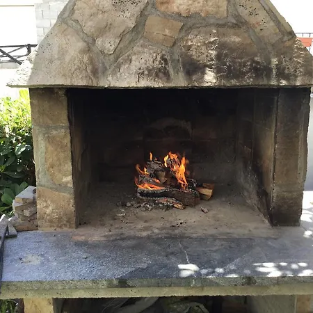 Garden With Private Parking